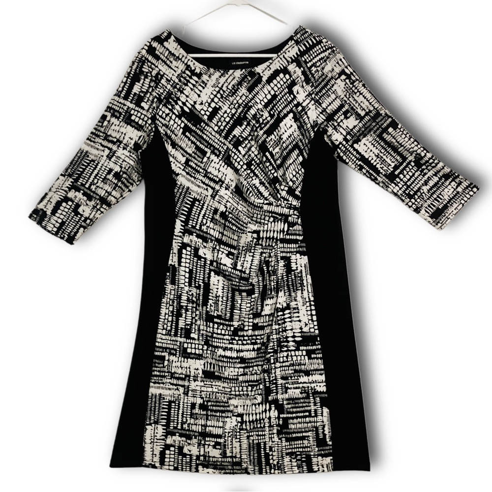 Black and White Patterned Liz Claiborne. Size XL